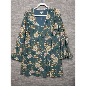 Kori America Floral Top Womens Size M Green Short Bell Sleeve V-Neck Casual